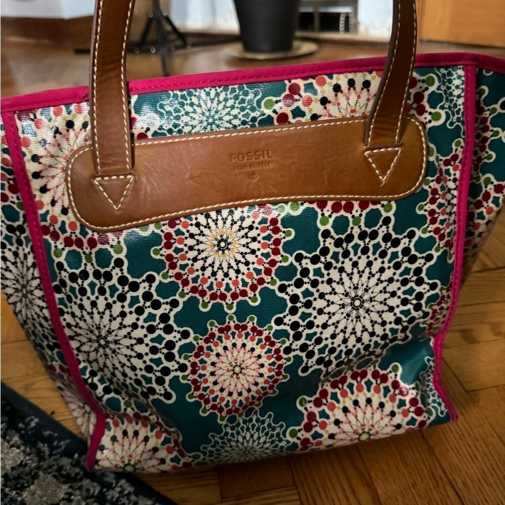 FOSSIL Geometry Prints Coated Canvas Shoulder Tote Bag #SHB1344 EUC